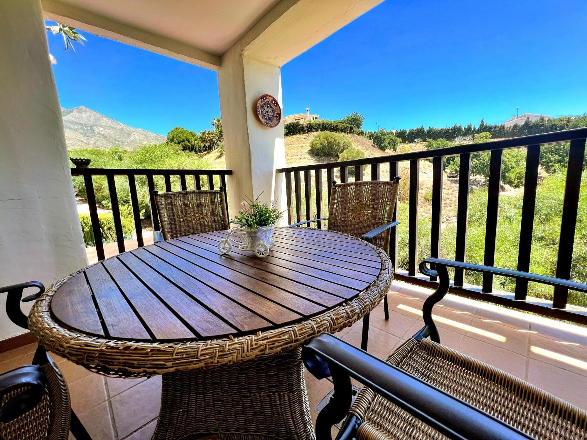 Beautiful Apartment With Pools, Playground And Paddle Tennis - Family Friendly And Near Vithas Hospital - Free Parking In Garage Benalmádena Extérieur photo